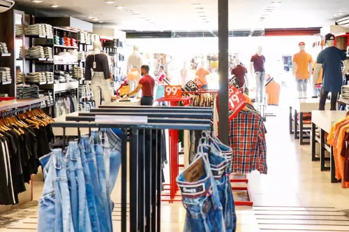 Como Encontrar Roupas de Qualidade a Preços de Feira no Marketplace